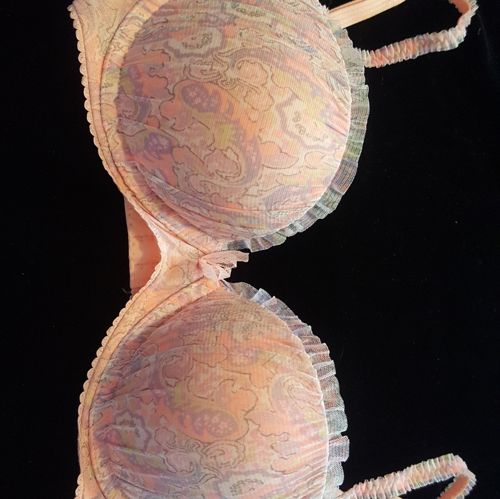 Victoria's Secret Padded Demi 32D